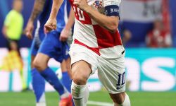 لوكا مودريتش : " أريد أن ألعب كرة القدم إلى الأبد"